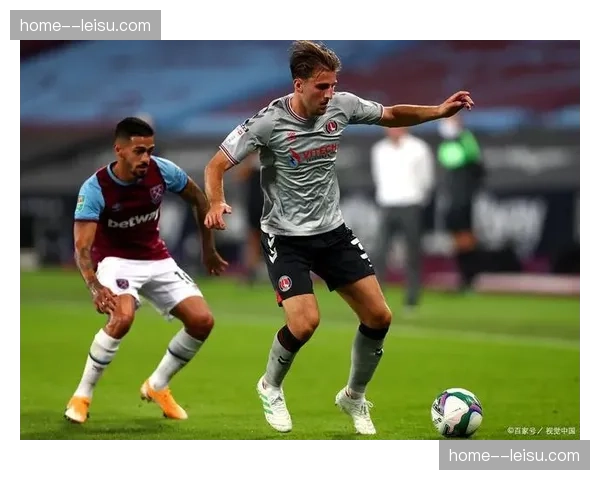 斯图加特欧战与联赛控球对比 双线作战对中场控制稳定性影响